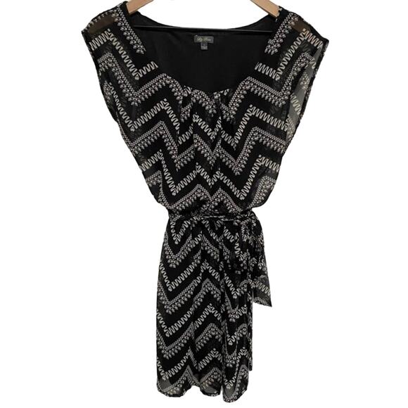 Lily Rose Black & White Chevron Striped Dress Size Small - Picture 1 of 7